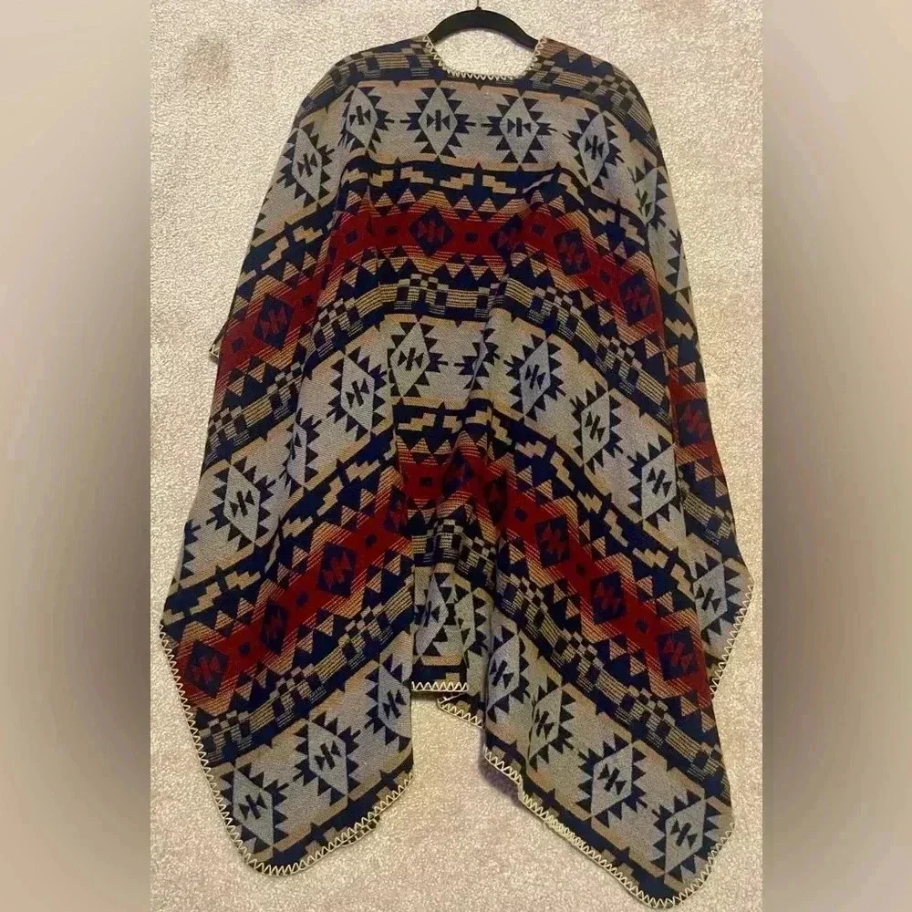 Forever 21 Contemporary Tribal Aztec Print Poncho One Size
